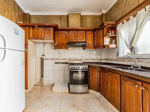 Depto Tipo Casa en Venta 50 años