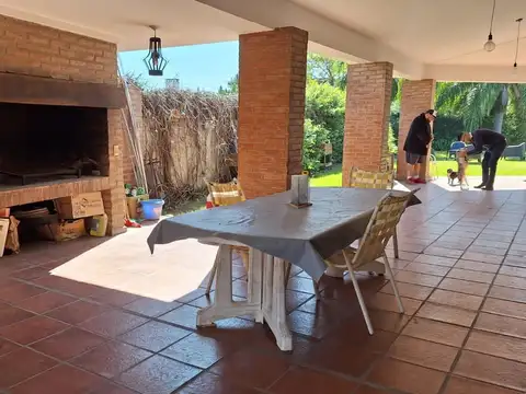 Casa en Venta en Arguello, USD 220.000