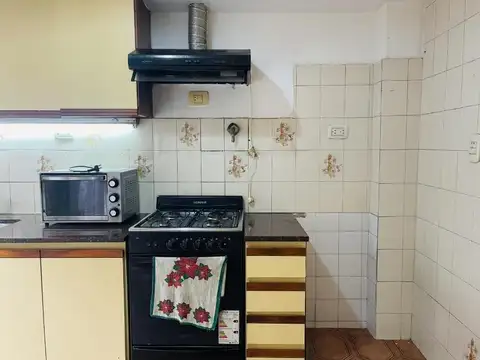 Depto Tipo Casa en Venta 60 años