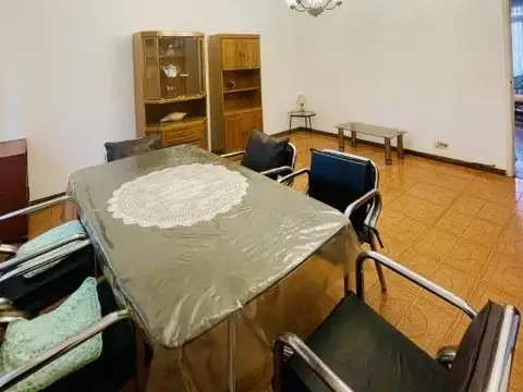 Depto Tipo Casa 2 ambientes con 1 baño