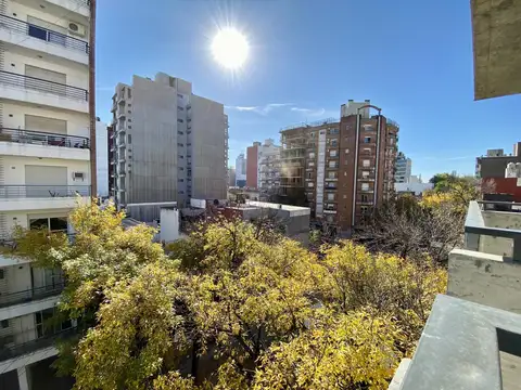 Suipacha 819 00-03 - LOCAL COMERCIAL