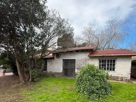 Se Vende Excelente Propiedad Ideal Inversores en Moreno - FINANCIA.