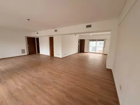Departamento en Venta de 4 dormitorios