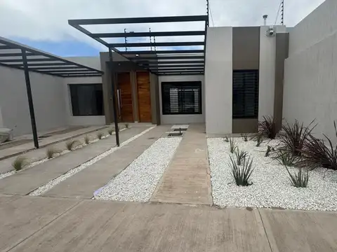 25 de Mayo oeste 100