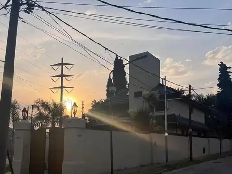 Casa en Venta en La Horqueta, USD 990.000