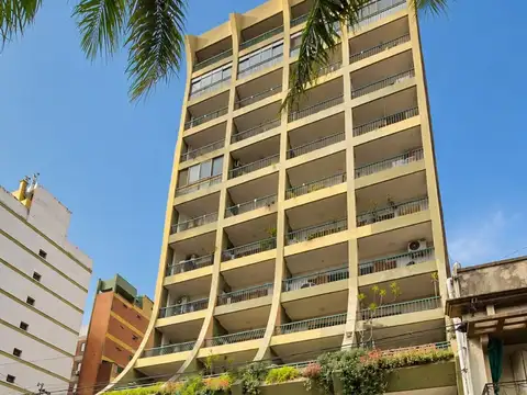 SEMIPISO EN EDIFICIO PLAZA - CENTRICO