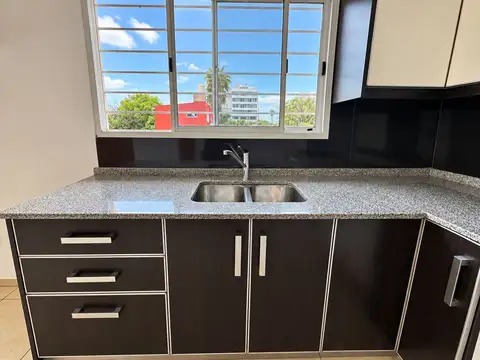 Depto Tipo Casa en Venta en Morón, USD 42.000