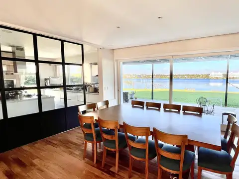 Casa en Venta con amplia Vista a la Laguna - Santa Clara, Villanueva