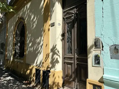 Mariano Acosta 700, Piso 1