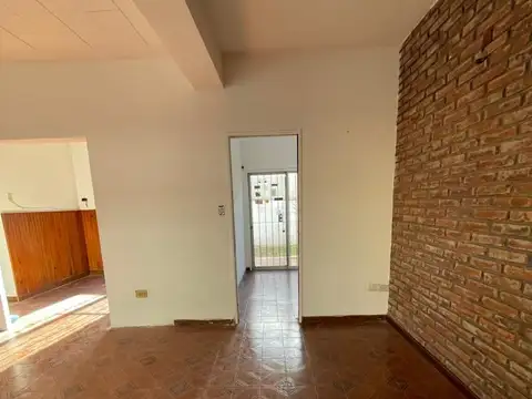 Depto Tipo Casa en Venta en Hurlingham, USD 100.000