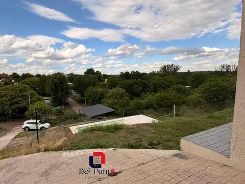 Casa en Alquiler en Lomas De Mendiolaza, $ 1.300.000