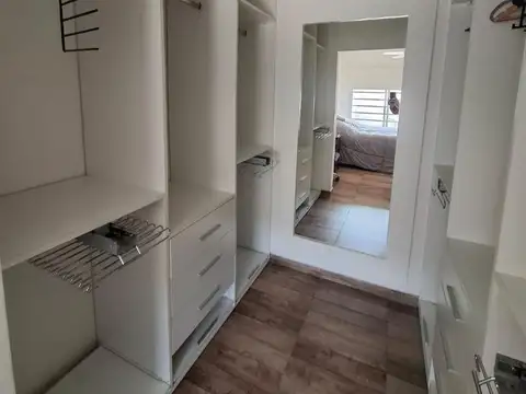 Depto Tipo Casa 3 ambientes con 2 baños