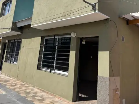 Depto Tipo Casa en Alquiler en Cañuelas, $ 720.000