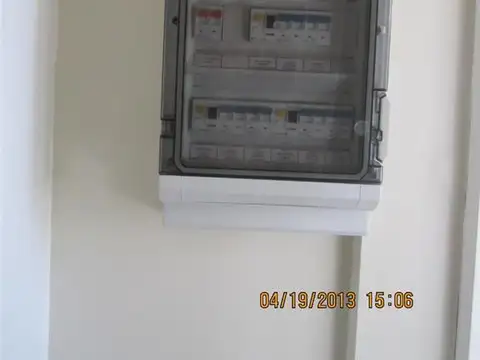 Oficina 6 ambientes con 2 baños