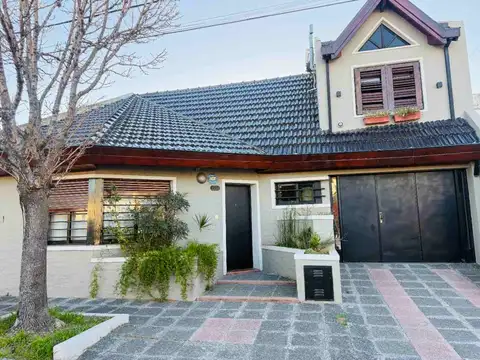 CASA EN VENTA EN PERGAMINO