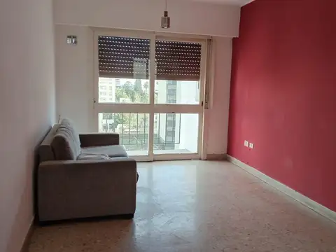 56 E/ 6 Y 7 , Piso 9