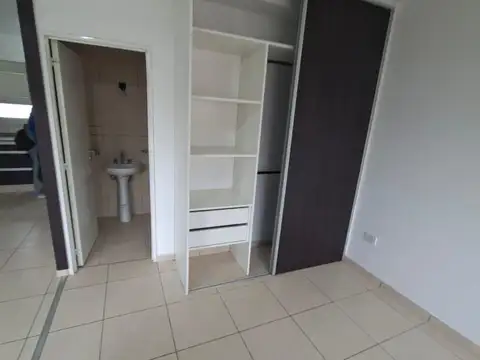 Departamento en Alquiler en Godoy Cruz, $ 470.000