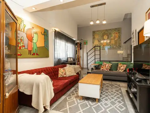 VENTA CASA DEVOTO 5 AMBIENTES REFACCIONADA