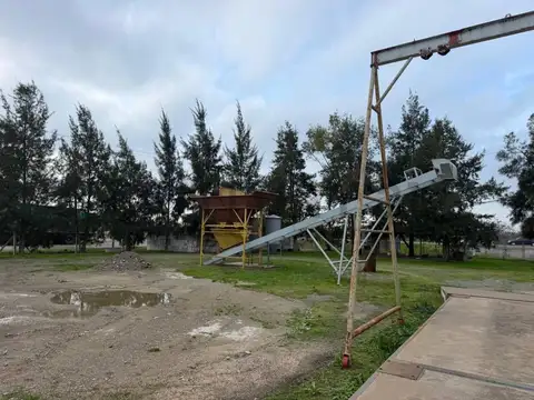 Sargento Cabral 2800, Piso 0