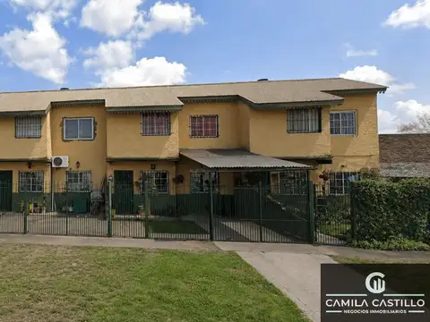 Dúplex en venta financiado c/ cochera en Merlo