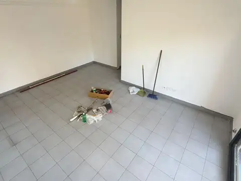 Paunero 100, Piso 3