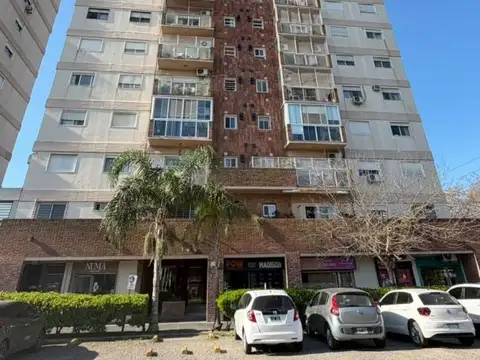 Paunero 100, Piso 3