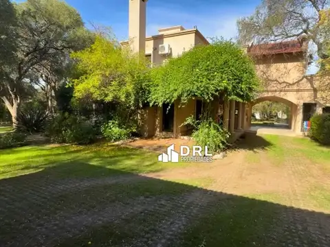 El Bosque, country. Casa en venta.