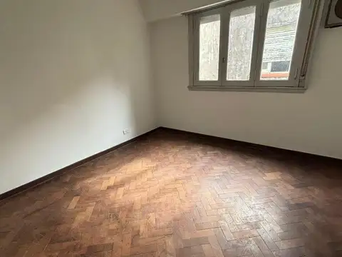 Depto Tipo Casa en Venta en Parque Chacabuco, USD 49.000