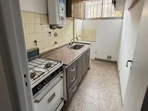 Depto Tipo Casa en Venta 76 años