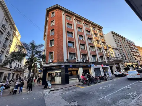 DEPOSITO CON PORTERIA PRESENCIAL