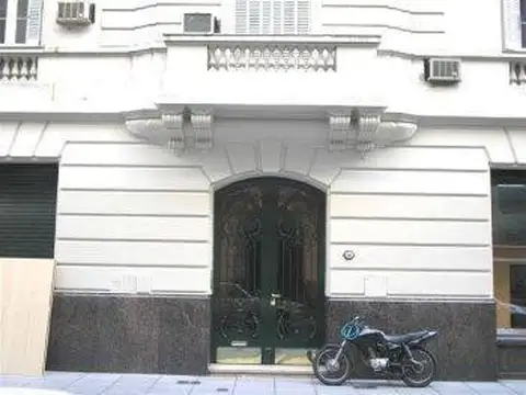 Pasaje Rivarola 100