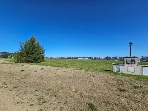 Av. Beschtedt al 2500. Barrio Santa Inés, Comarcas de Luján.
