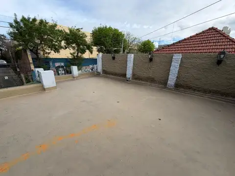 Venta PH de 3 ambientes con terraza en Sarandi