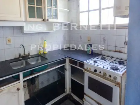 Departamento 3 Ambientes  - Primer Piso - Barrio Gral. San Martín -
