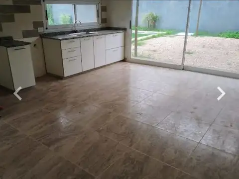ALQUILER ANUAL  CASA EN SAN VICENTE + PISCINA