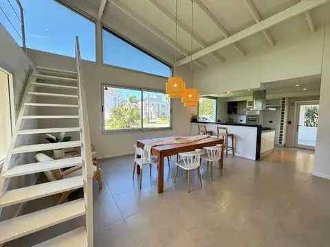 Casa en Venta al Este