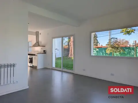 Venta casa en Bella Vista - reciclada a nuevo, a estrenar!