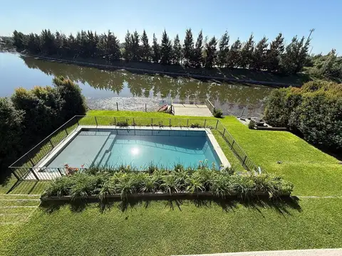 Casa en Venta al lago - Barrio Cabos del Lago