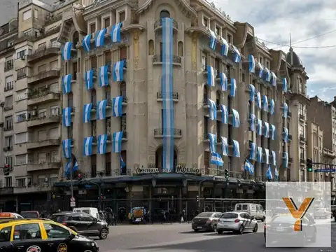 25 de Mayo e/ Teniente General Juan Domingo Perón y Bartolomé Mitre