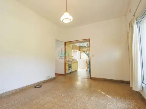 Casa 4 ambientes con 1 baño