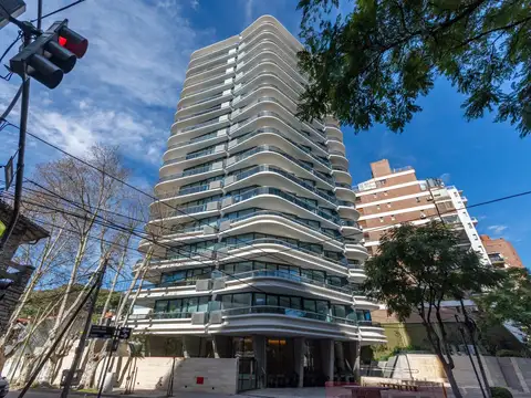 Departamento en venta de 4 ambientes en La Lucila edificio Selene