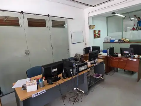 Oficina en Venta con 1 cochera