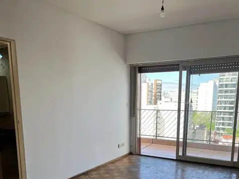 Venta de Semipiso 3 Amb con Balcón Aterrazado en Caballito