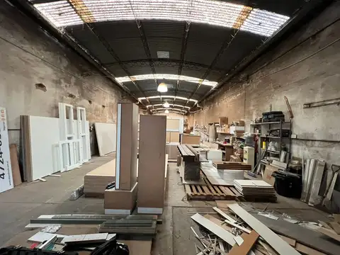 *PROPIEDAD IDEAL CONSTRUCTOR  *LOTE DE 8,66 X 30 CON GALPON