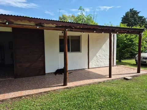 CASA DOS AMBIENTES-PERMUTA POR DEPTO.PARQUE SAKURA-RICARDO ROJAS 400