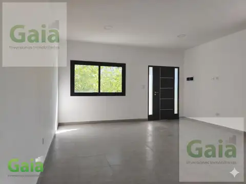 CASA EN VENTA EN LAS LOMITAS - CAMPO QUIJANO