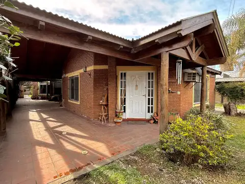 CASA EN VENTA 3 DORMITORIOS EN RICARDONE