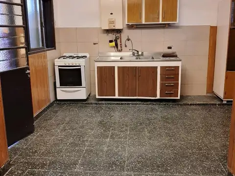 Depto Tipo Casa en Alquiler de 3 ambientes
