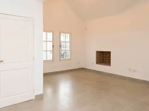 Casa 3 ambientes con 1 baño