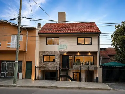 Casa Chalet  en Venta en Olivos, Vicente López, G.B.A. Zona Norte